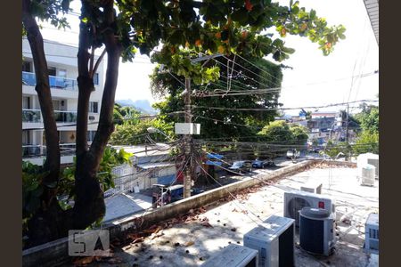 Vista Quarto de casa de condomínio para alugar com 1 quarto, 40m² em Curicica, Rio de Janeiro