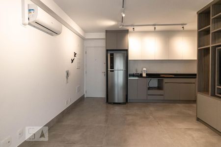 Sala/Cozinha de apartamento para alugar com 1 quarto, 45m² em Indianópolis, São Paulo