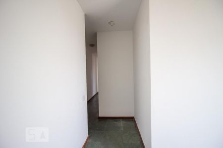 Corredor de apartamento para alugar com 3 quartos, 330m² em Recreio dos Bandeirantes, Rio de Janeiro