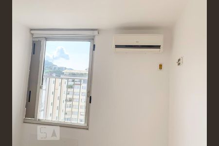 Quarto 3 de apartamento para alugar com 3 quartos, 120m² em Leme, Rio de Janeiro