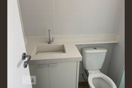 Banheiro  de apartamento para alugar com 2 quartos, 55m² em Santa Teresinha, São Paulo