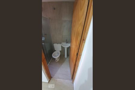 Suíte - Banheiro de casa para alugar com 1 quarto, 40m² em Vila Caraguatá, São Paulo