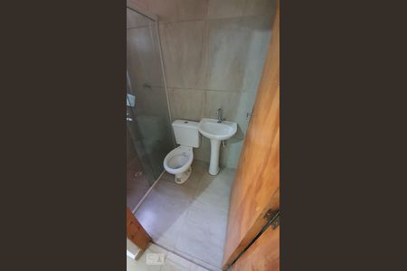 Suíte - Banheiro de casa para alugar com 1 quarto, 40m² em Vila Caraguatá, São Paulo