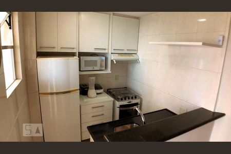 Cozinha de apartamento à venda com 1 quarto, 52m² em Barra da Tijuca, Rio de Janeiro