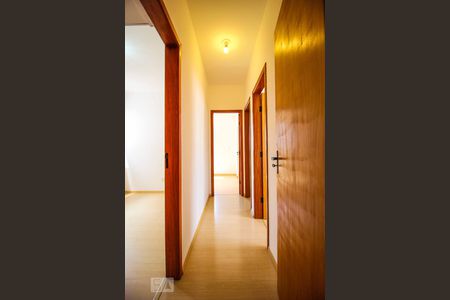 Corredor de apartamento à venda com 3 quartos, 80m² em Sion, Belo Horizonte