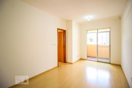 Sala de apartamento à venda com 3 quartos, 80m² em Sion, Belo Horizonte