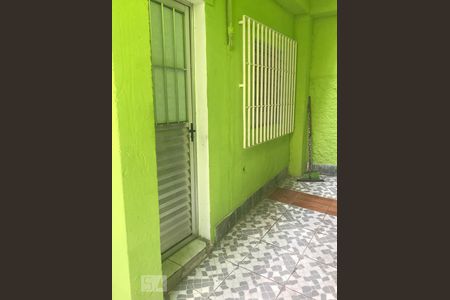 Entrada de casa para alugar com 1 quarto, 30m² em Vila Guarani (z Sul), São Paulo