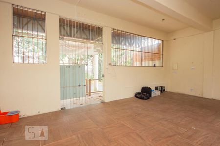 Sala / Cozinha  de casa à venda com 3 quartos, 210m² em Passo da Areia, Porto Alegre