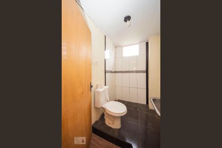 Casa para alugar com 210m², 3 quartos e 1 vaga Casa para alugar com 210m², 3 quartos e 1 vagaBanheiro da suíte