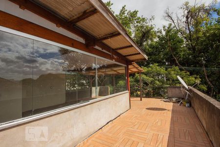 Casa para alugar com 210m², 3 quartos e 1 vaga Casa para alugar com 210m², 3 quartos e 1 vagaCobertura