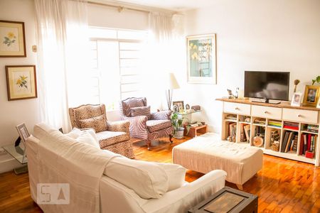 Sala de casa à venda com 3 quartos, 146m² em Jardim das Acácias, São Paulo