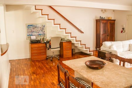 Sala de casa à venda com 3 quartos, 146m² em Jardim das Acácias, São Paulo