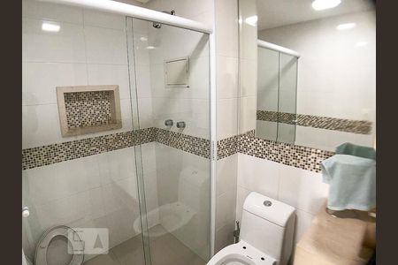 Banheiro social de apartamento à venda com 2 quartos, 100m² em Jardim Anália Franco, São Paulo