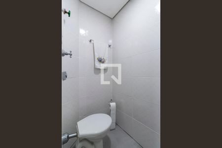 Banheiro de Serviço de apartamento para alugar com 2 quartos, 83m² em Cambuci, São Paulo
