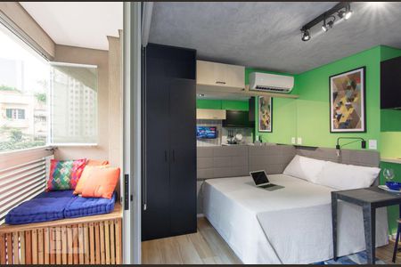 Varanda e Quarto de kitnet/studio para alugar com 1 quarto, 22m² em Consolação, São Paulo