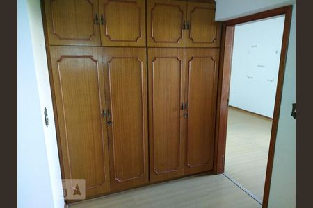 Hall dormitórios de apartamento para alugar com 3 quartos, 160m² em Vila Pompéia, São Paulo