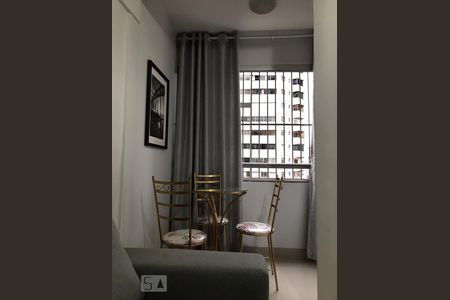 Detalhe Sala de apartamento para alugar com 2 quartos, 57m² em Setor Bueno, Goiânia