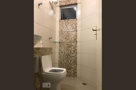 Banheiro da Suite de apartamento para alugar com 2 quartos, 57m² em Setor Bueno, Goiânia