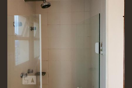 Banheiro de apartamento para alugar com 1 quarto, 40m² em Vila Leopoldina, São Paulo