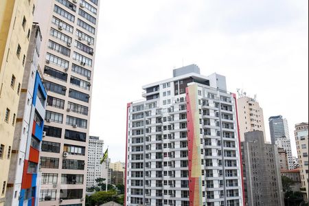 Vista  de apartamento à venda com 2 quartos, 51m² em Bela Vista, São Paulo