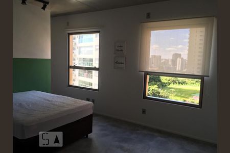 Quarto de apartamento para alugar com 1 quarto, 71m² em Jardim Fonte do Morumbi, São Paulo