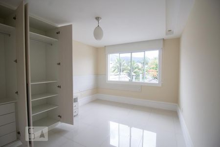 Suíte 1 de casa de condomínio para alugar com 4 quartos, 275m² em Barra da Tijuca, Rio de Janeiro