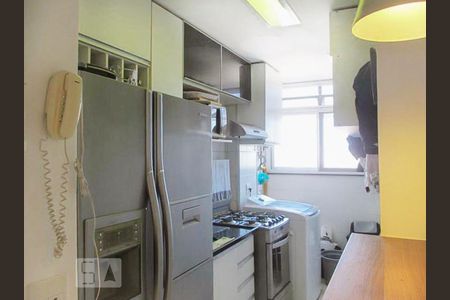 Cozinha e Área de Serviço de apartamento para alugar com 2 quartos, 52m² em Anil, Rio de Janeiro
