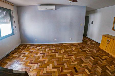Sala  de apartamento para alugar com 1 quarto, 46m² em Vila Ipiranga, Porto Alegre
