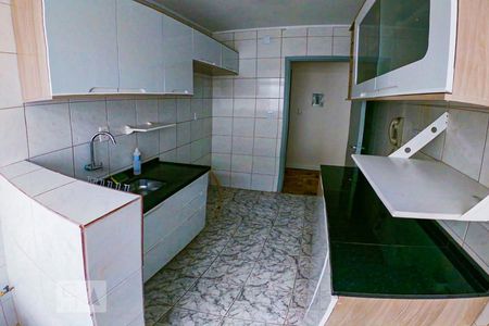 Cozinha  de apartamento para alugar com 1 quarto, 46m² em Vila Ipiranga, Porto Alegre