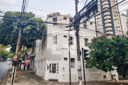 Kitnet/Studio para alugar com 1 quarto, 27m² em Lourdes, Belo Horizonte