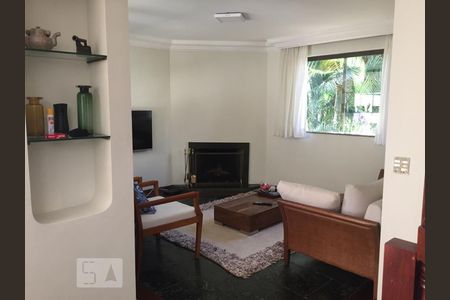 Sala de casa à venda com 4 quartos, 450m² em Vila Sônia, São Paulo