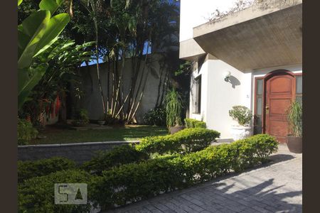 Área externa de casa à venda com 4 quartos, 450m² em Vila Sônia, São Paulo