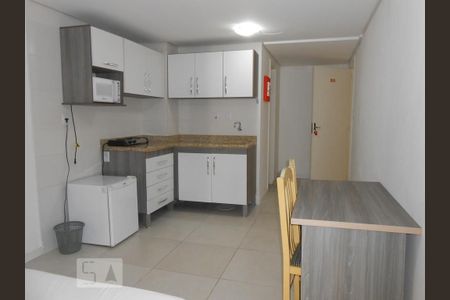 Sala/Cozinha de apartamento para alugar com 1 quarto, 40m² em Centro Histórico, Porto Alegre