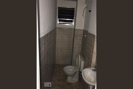 Banheiro de apartamento para alugar com 1 quarto, 30m² em Vila Pereira Barreto, São Paulo