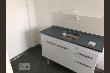 Cozinha de apartamento para alugar com 1 quarto, 30m² em Vila Pereira Barreto, São Paulo