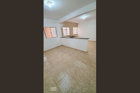 Casa para alugar com 45m², 1 quarto e sem vagaSala