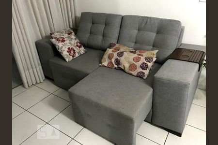 Sala de apartamento para alugar com 2 quartos, 58m² em Residencial Eldorado, Goiânia