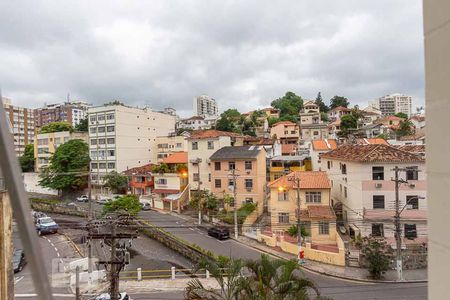 Vista do Quarto 1 de apartamento para alugar com 2 quartos, 58m² em Icaraí, Niterói