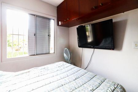 Quarto 2 de apartamento para alugar com 2 quartos, 56m² em Vila Anhangüera, São Paulo