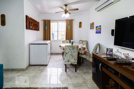 Sala de apartamento para alugar com 2 quartos, 56m² em Vila Anhangüera, São Paulo