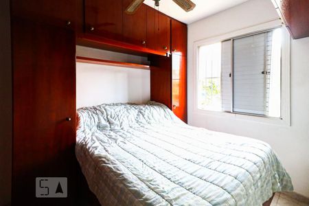 Quarto 2 de apartamento para alugar com 2 quartos, 56m² em Vila Anhangüera, São Paulo