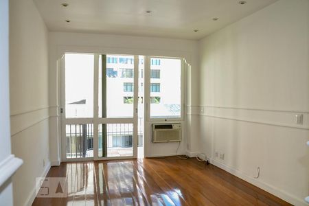 Sala de apartamento para alugar com 2 quartos, 85m² em Botafogo, Rio de Janeiro