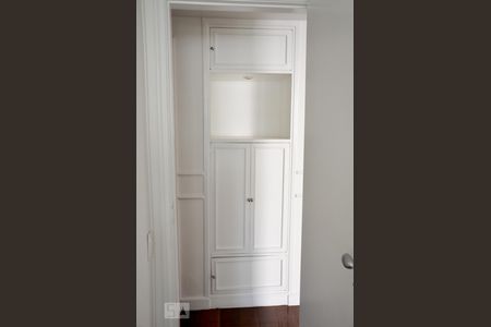 Detalhe corredor de apartamento para alugar com 2 quartos, 85m² em Botafogo, Rio de Janeiro