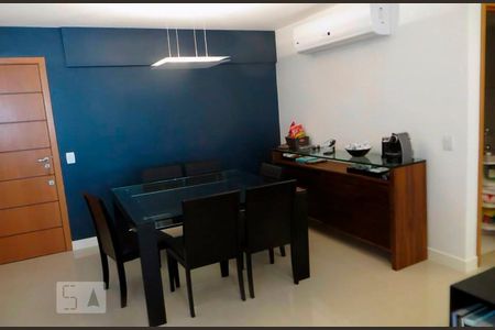 Apartamento para alugar com 100m², 2 quartos e 2 vagasSala