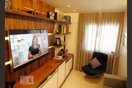 Sala de apartamento para alugar com 2 quartos, 100m² em Barra da Tijuca, Rio de Janeiro