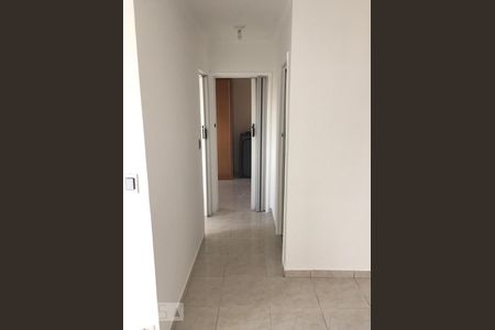 Corredor de apartamento para alugar com 2 quartos, 64m² em Jardim Seckler, São Paulo