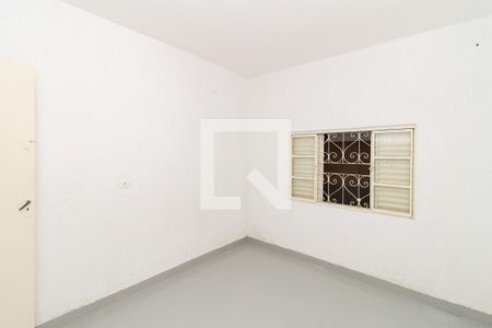 Quarto 2 de casa para alugar com 2 quartos, 90m² em Vila Constança, São Paulo