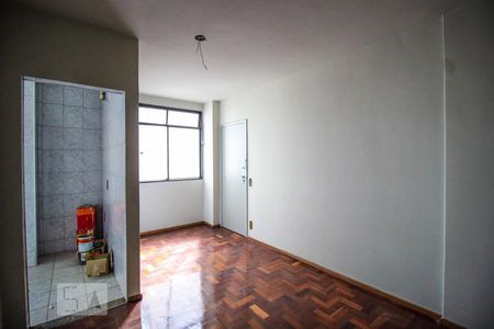 Sala de apartamento para alugar com 3 quartos, 70m² em Centro, Belo Horizonte