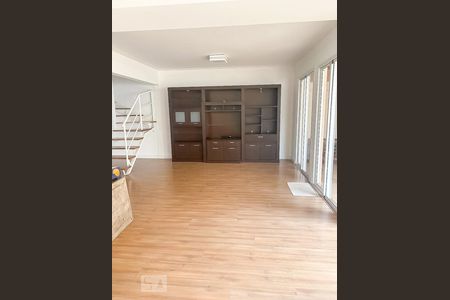 Sala de casa de condomínio para alugar com 3 quartos, 200m² em Parque Renato Maia, Guarulhos