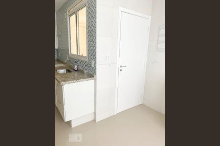 Cozinha de casa de condomínio para alugar com 3 quartos, 200m² em Parque Renato Maia, Guarulhos